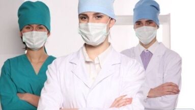 Gydytojai teikia rekomendacijas pacientams, sergantiems krūtinės ląstos osteochondroze